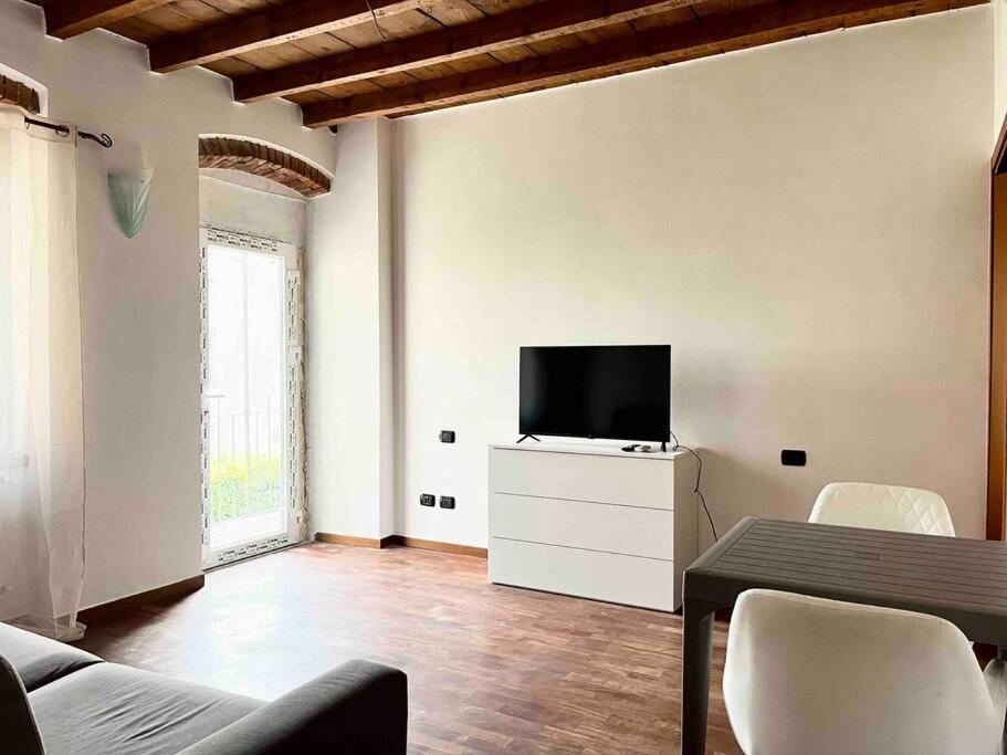 Suite In Bg Centro Con Netflix แบร์กาโม ภายนอก รูปภาพ